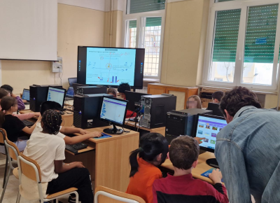 Coding & Creatività: Un’esperienza di STEM in gioco per bambine/i e ragazze/i